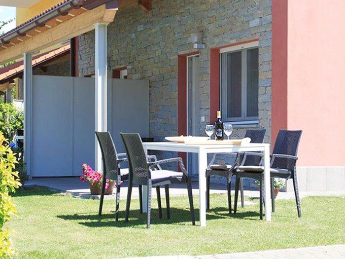 Residence Girasole Casa Rossa A Colico Exterior photo
