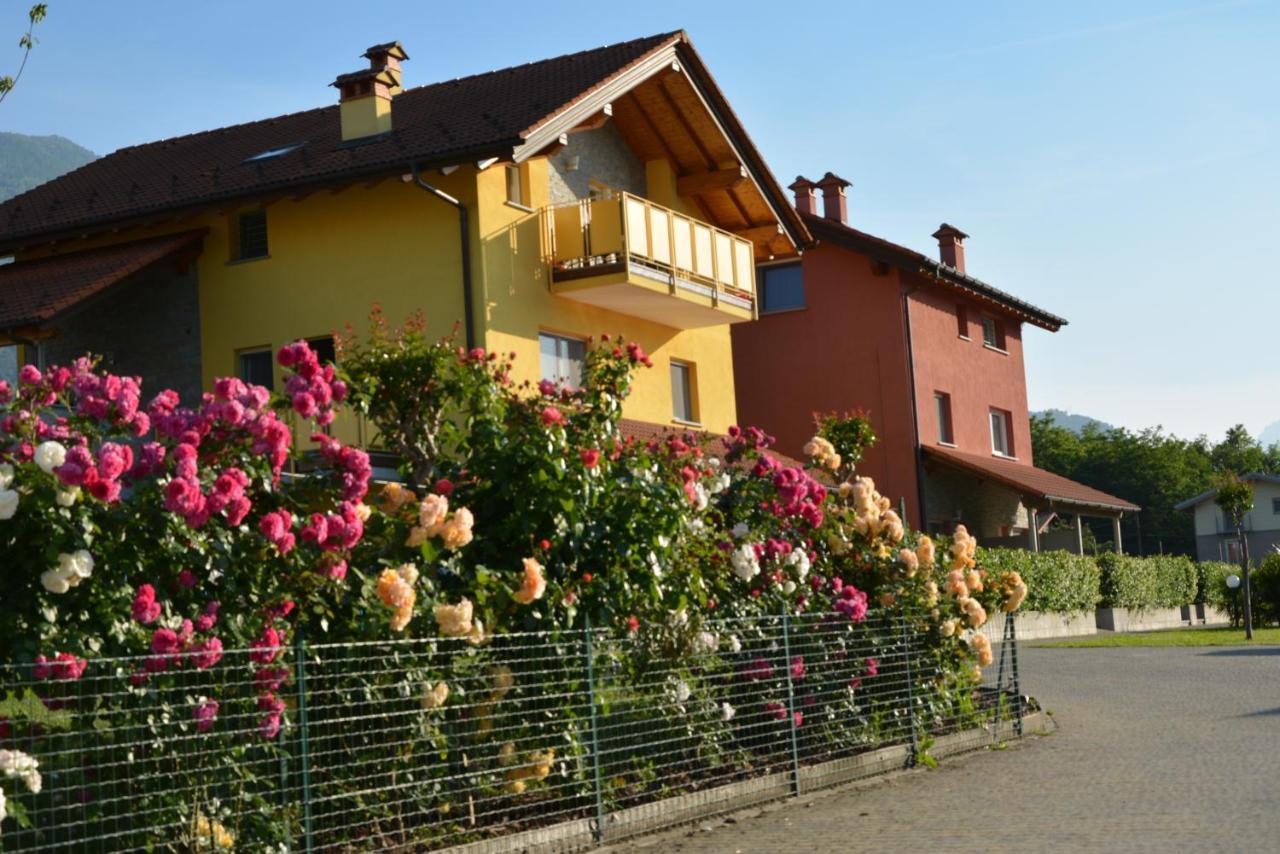 Residence Girasole Casa Rossa A Colico Exterior photo