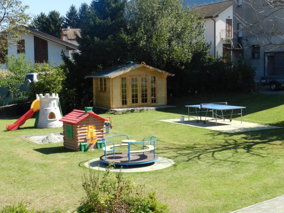 Residence Girasole Casa Rossa A Colico Exterior photo