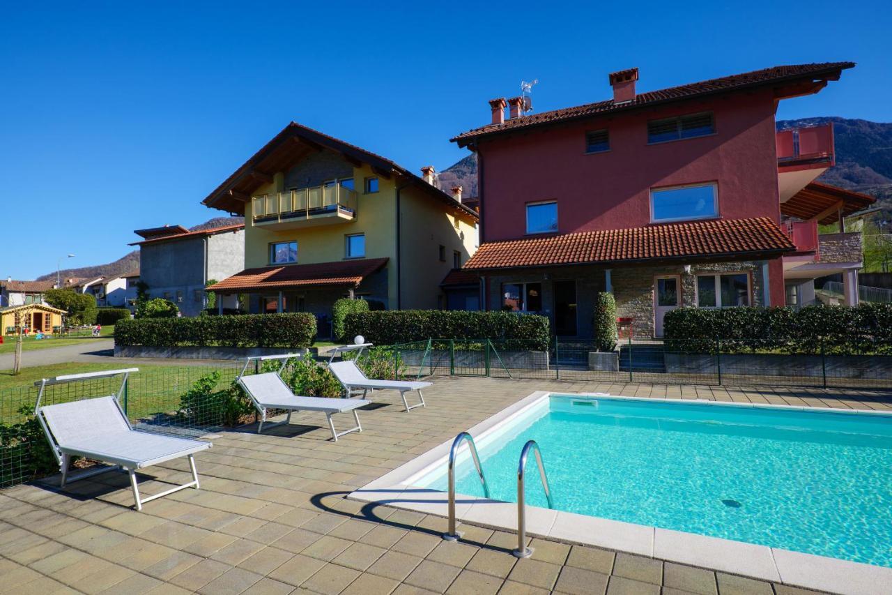 Residence Girasole Casa Rossa A Colico Exterior photo